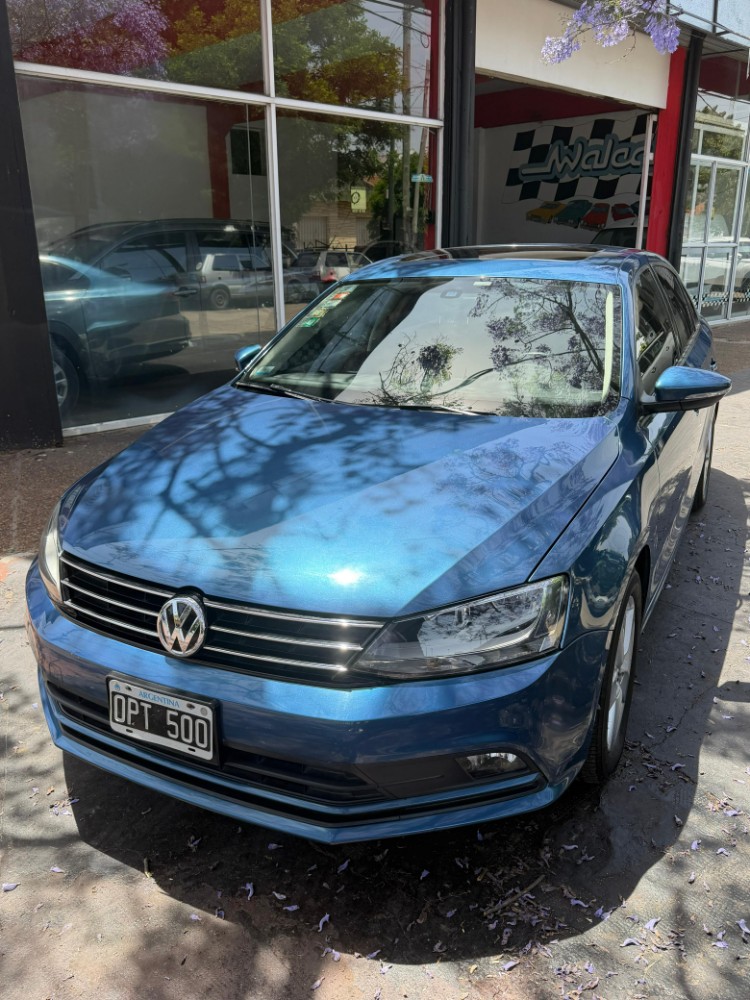 Volkswagen Vento 2.5 Advance Plus 170cv